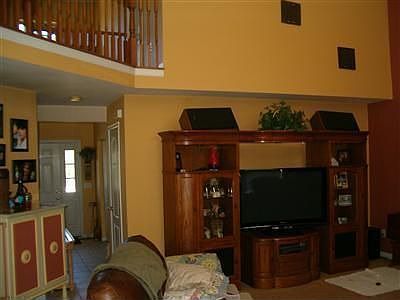 5th image of 279 Stone Brook Way