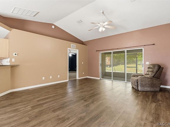 5th image of 7672 N Cricket Dr