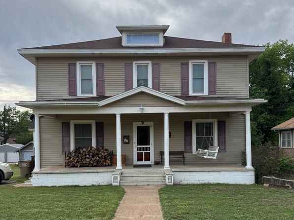 307 N Main St