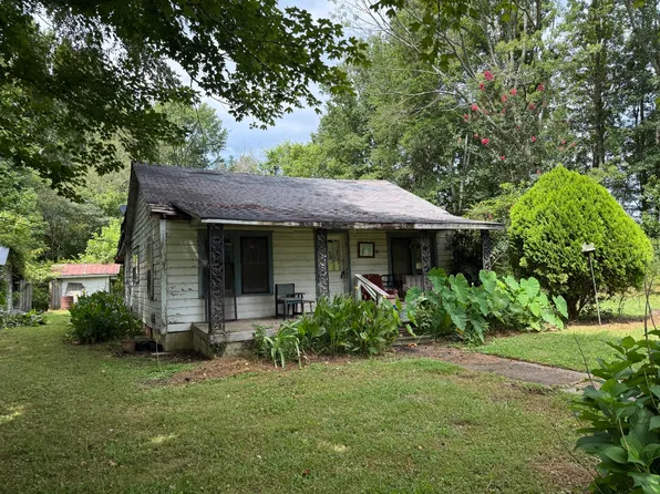 25529 Barksdale Rd, Athens, AL 35613