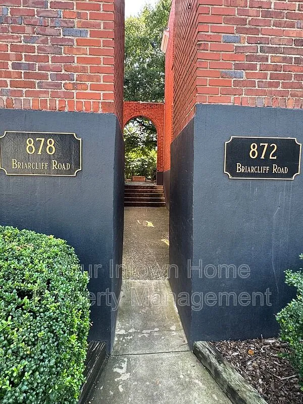 2 bed, 2.0 bath, 1190 sqft, $2,800 — Photo 1