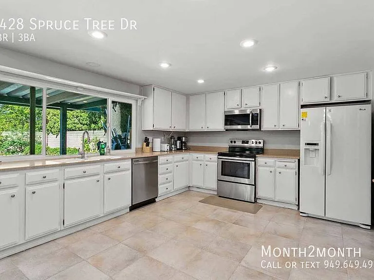 1428 Spruce Tree Dr — Photo 7