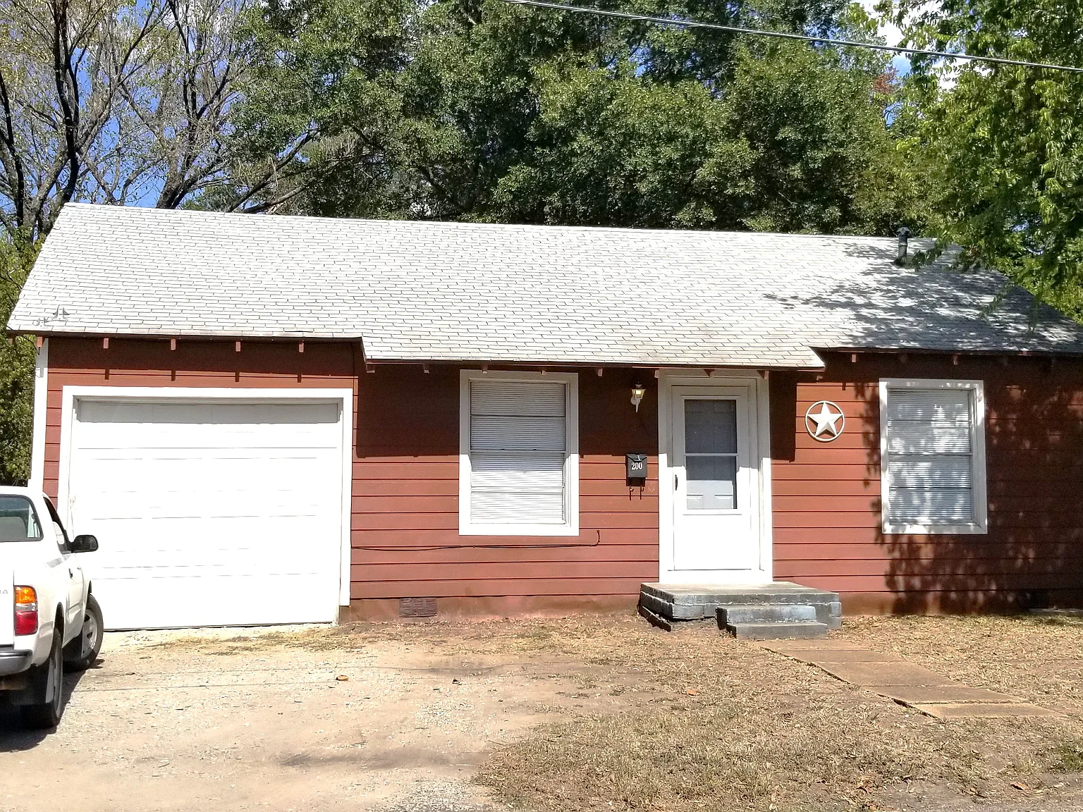 2 bed, 700 sqft, $975 — Photo 2