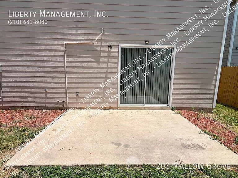 203 Mallow Grv — Photo 34