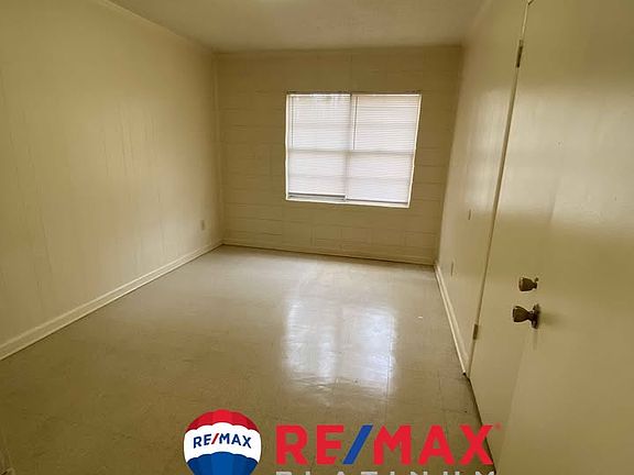 5th image of 3007 S Catalpa St