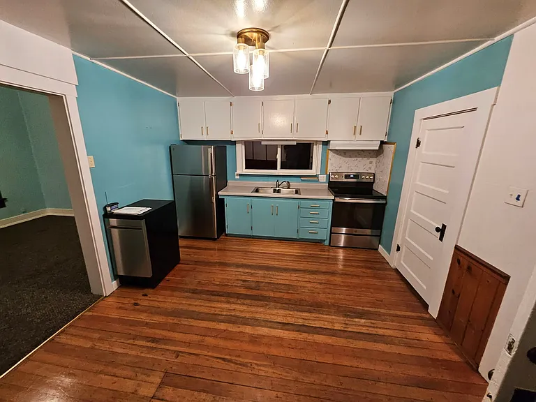 351 Lexington Ave NE — Photo 11