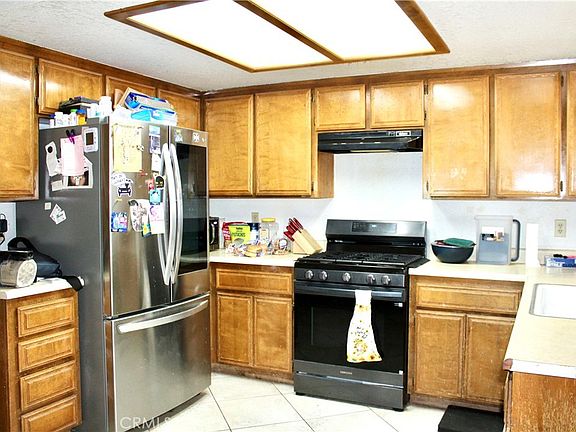 5th image of 951 Chateau Way