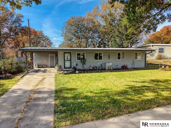 231 Prestwick Rd, Lincoln, NE 68505