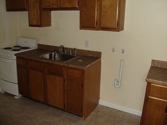 1st Unit Kitchen