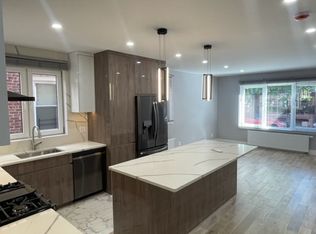 7945 69th Ave FLOOR 1, Middle Village, NY 11379