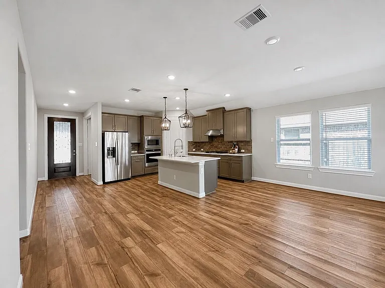 1971 Highland Meadows Dr — Photo 4