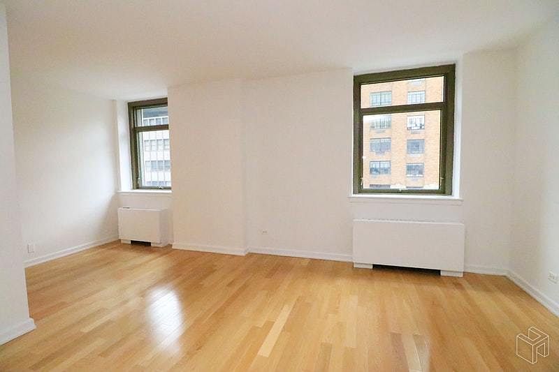 1st image of 4 Park Ave APT 15C
