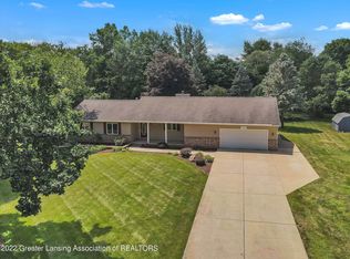 366 Tanbark Dr, Dimondale, MI 48821