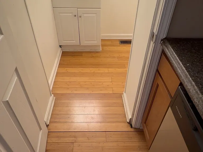 813 Wilson Ave — Photo 2