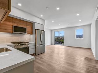 Alcott Flats, Los Angeles, CA 90035