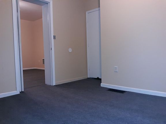 2nd image of 4444 Main St #0