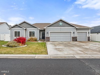 2017 S 59th Ave, Yakima, WA, 98903
