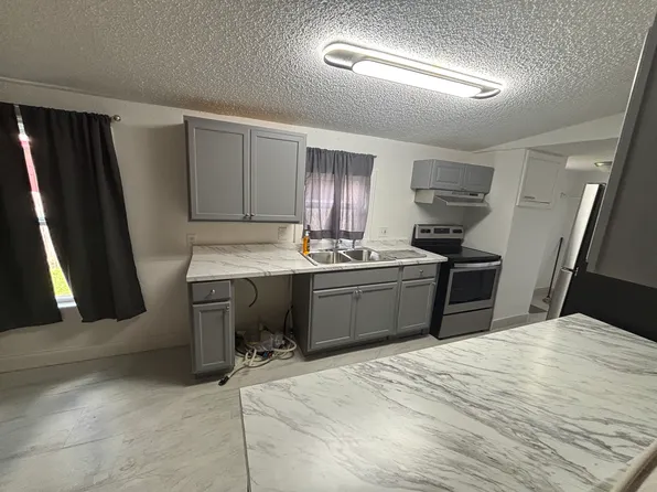 415 Leslie Dr, Port Orange, FL 32127