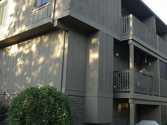 3rd image of 7607 Creekwood Dr #C25