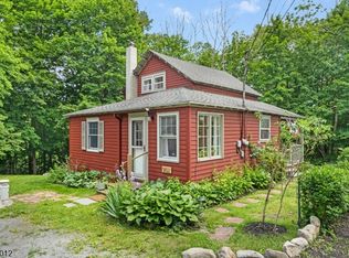 902 Mount Benevolence Rd, Newton, NJ 07860