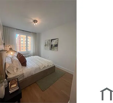 1010 Washington Ave #302 — Photo 2
