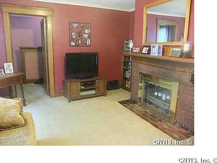2nd image of 1019 Stolp Ave