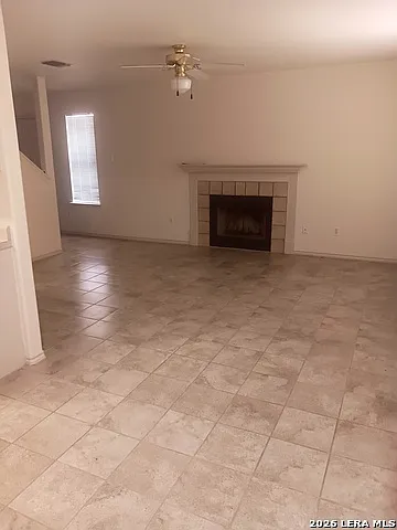 3 bed, 2.5 bath, 1348 sqft, $1,600 — Photo 2