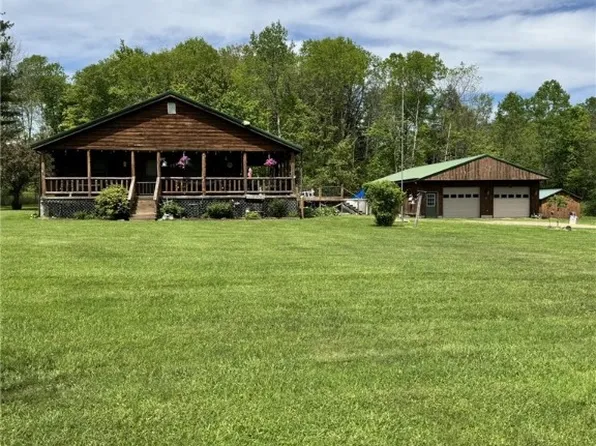 18 Memorial Dr, Duke Center, PA 16729