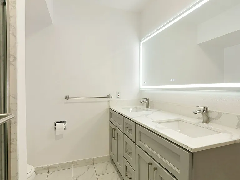 248 W Knoles Way — Photo 15