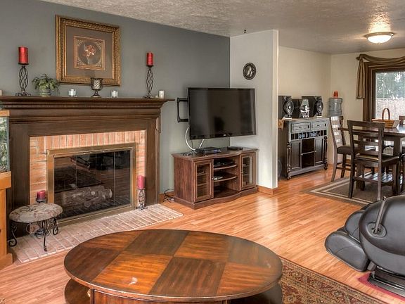 5th image of 8758 Lawton Dr