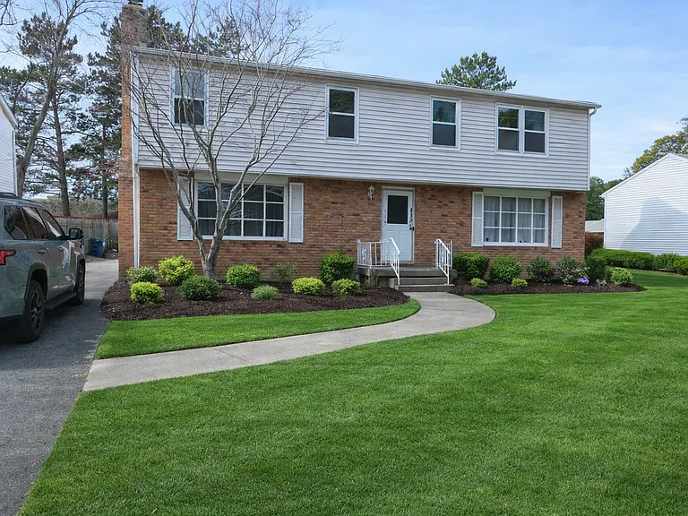 113 Fairgreen Dr #A — Photo 1