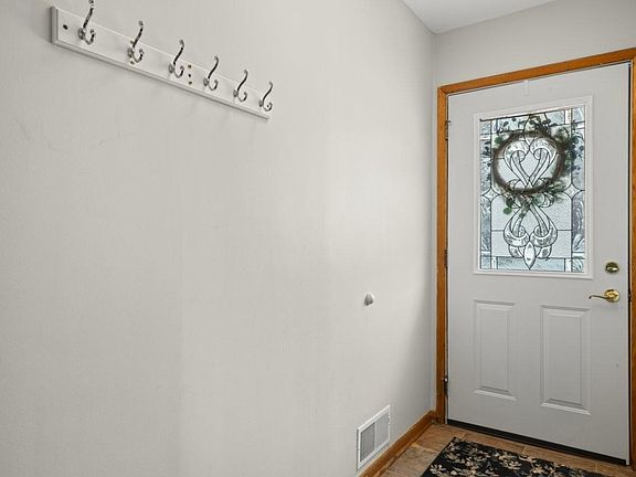 3rd image of 2405 11th Ave NW