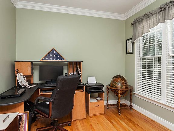 3rd image of 2413 Walden Creek Dr