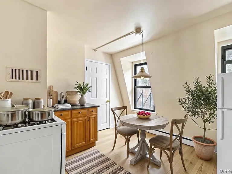 506 Piermont Ave #1 — Photo 4