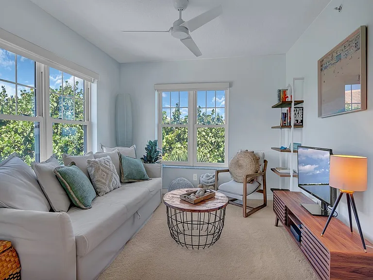 2700 Ocean Dr #300 — Photo 13