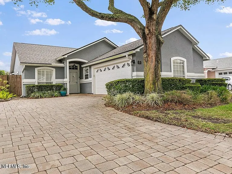 1587 Linkside Dr — Photo 1