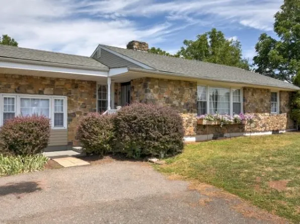 435 Us Highway 202, Flemington, NJ 08822