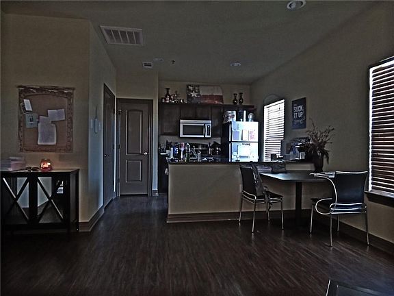 4th image of 2410 S 2nd St APT 1377