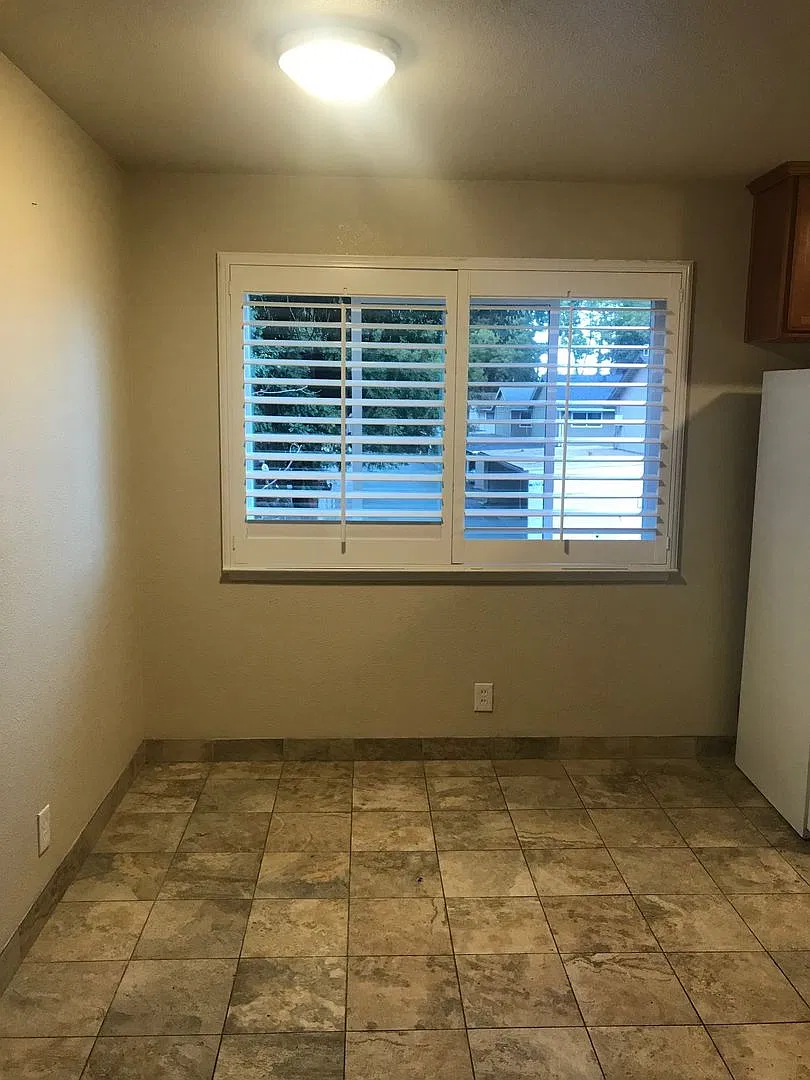 0503 - Carlsbad Dr. 1138 — Photo 3