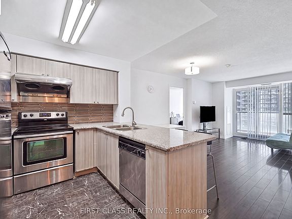 4th image of 35 Hollywood Ave #1711