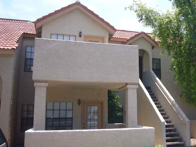 1126 W Elliot Rd #2012 — Photo 1