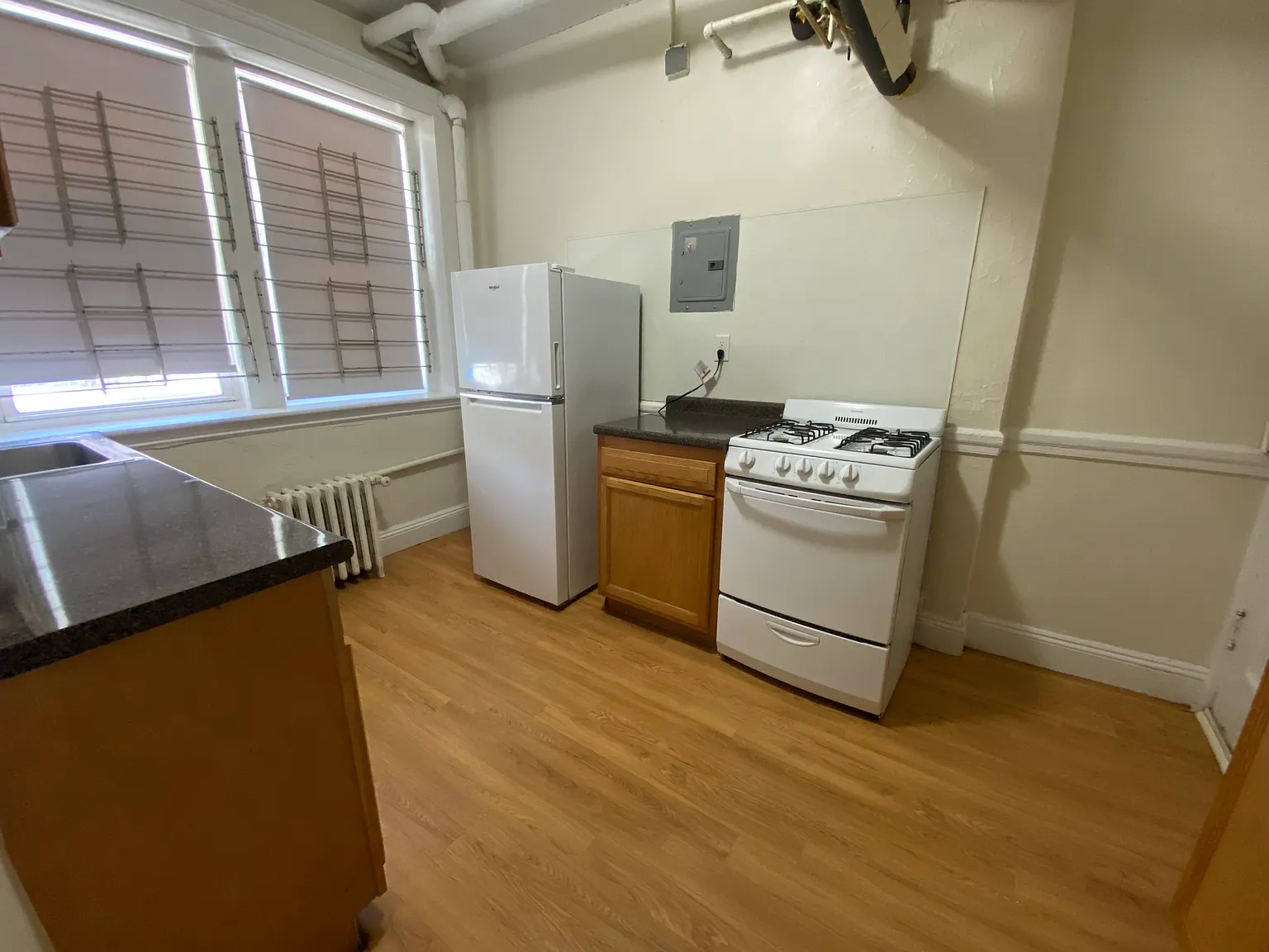 1 bed, 999 sqft, $2,150 — Photo 4