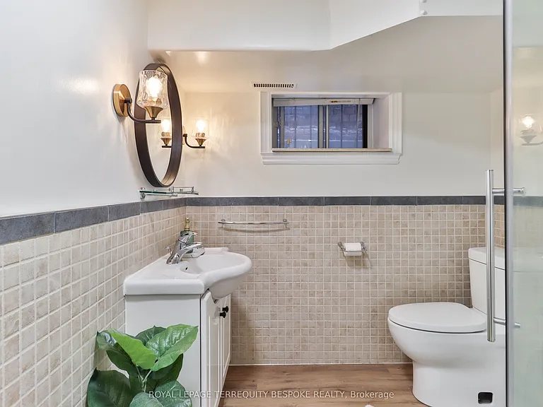 39 Lappin Ave #LOWER — Photo 6