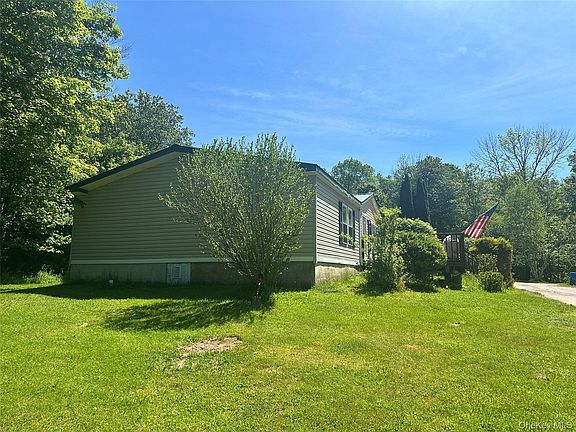 4th image of 375 Harris Road