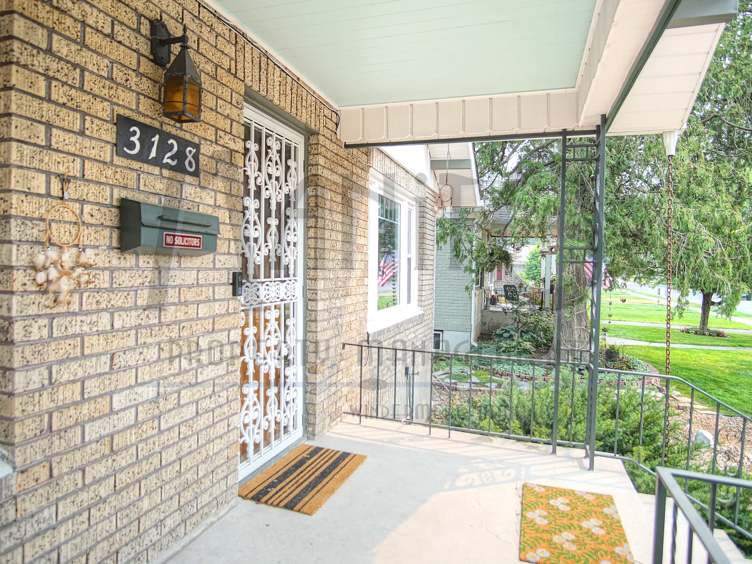 3 bed, 2350 sqft, $2,650 — Photo 2
