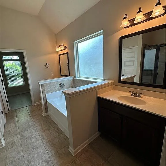 852 Nevis Way — Photo 11