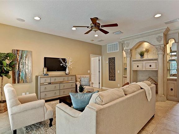 5th image of 2550 Brookforest Dr