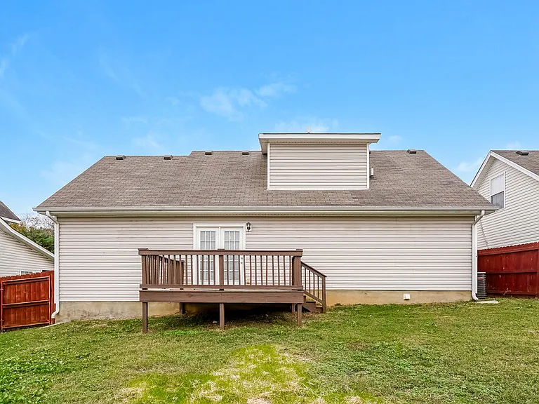 725 Holland Ridge Dr — Photo 17
