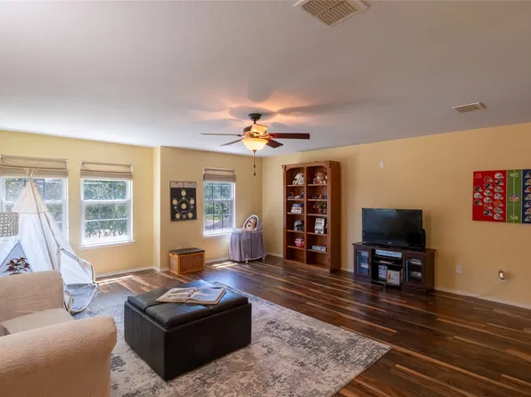 1628 Jewel Ln, Little Elm, TX 75068