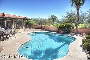 Sparkling Pool with Views!